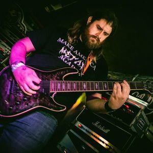 Meet your Posher, Max